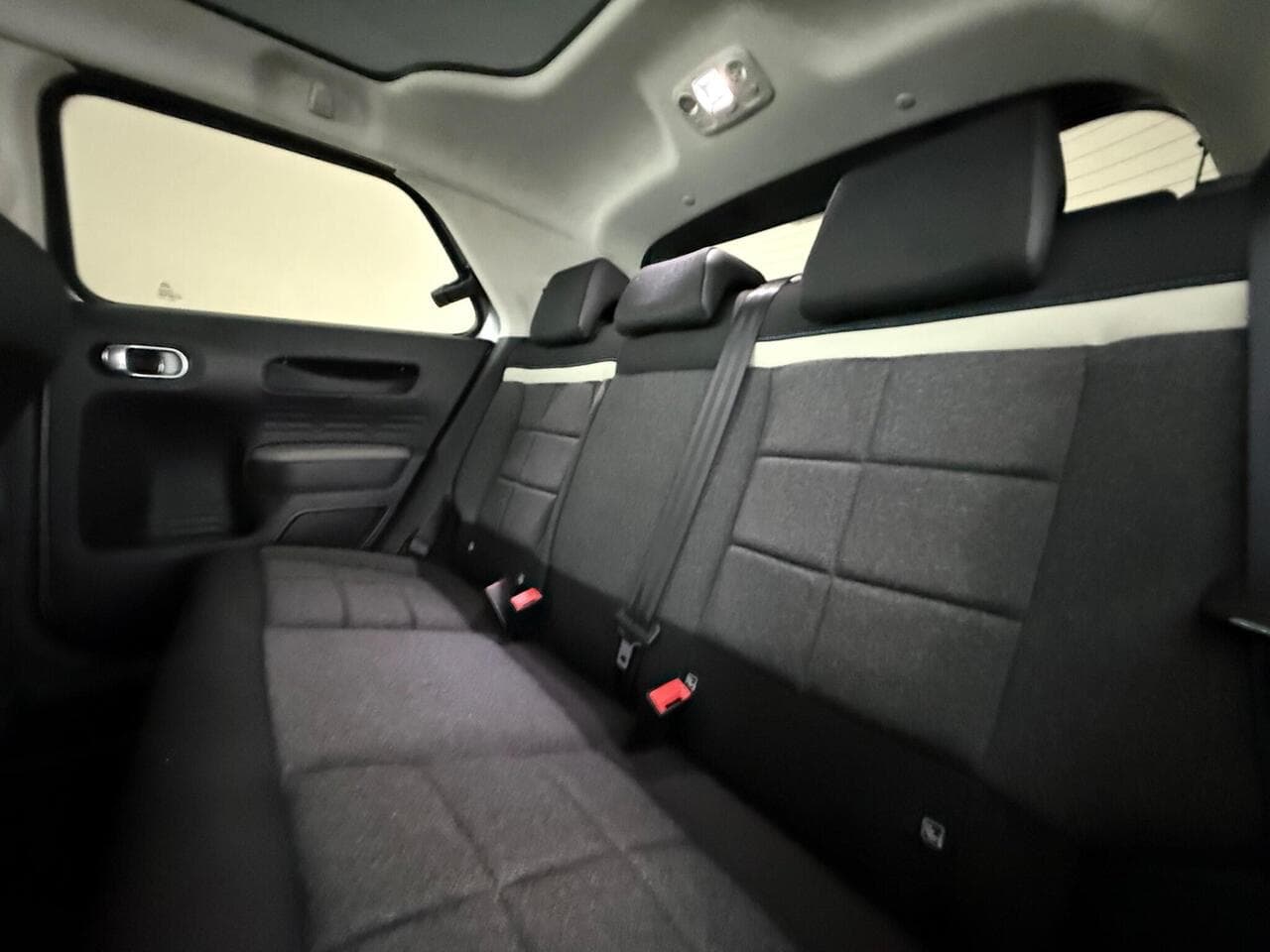 Citroen C4 Cactus thumbnail Seats Rear