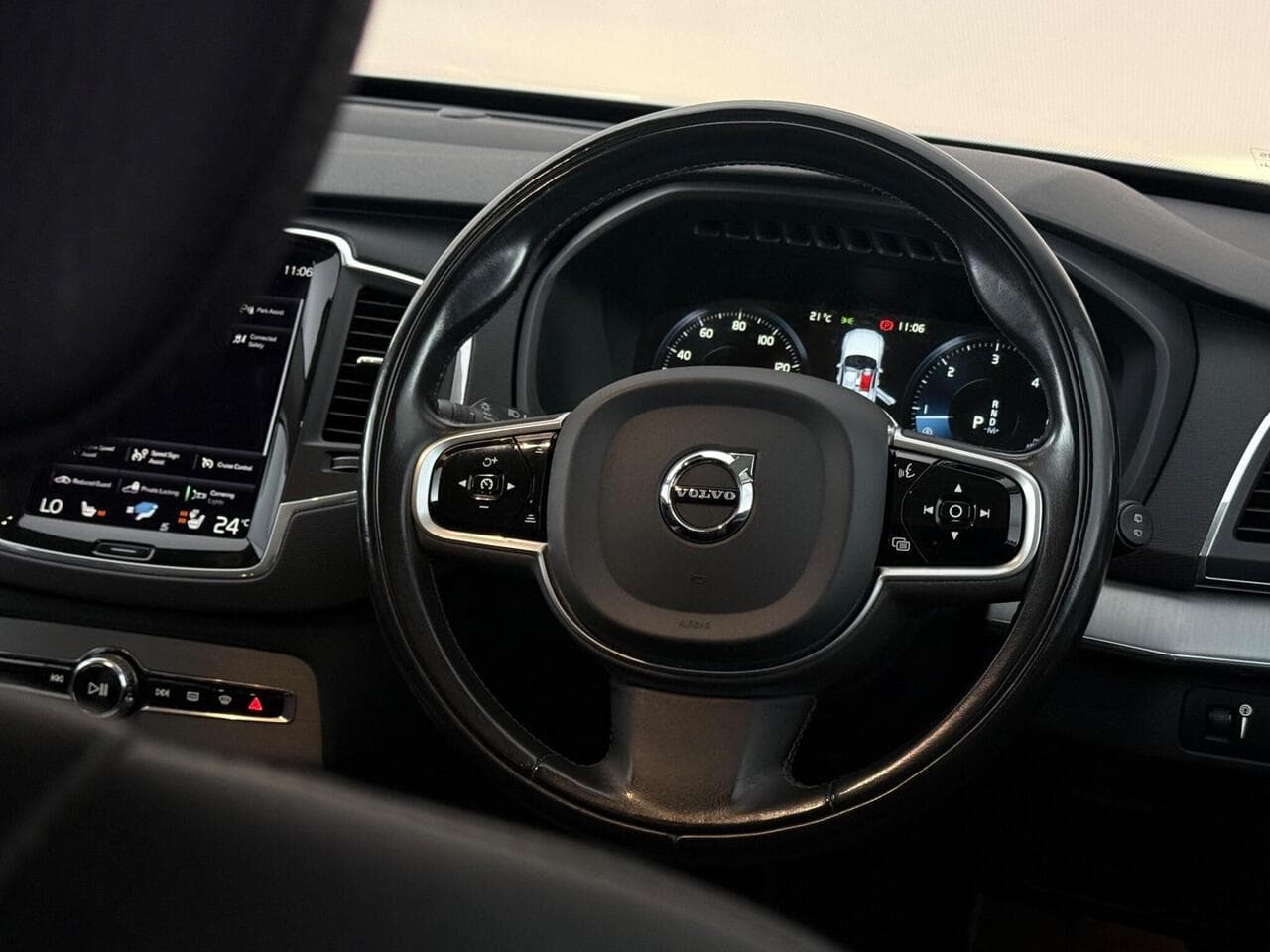 Volvo XC90 thumbnail Steering Wheel