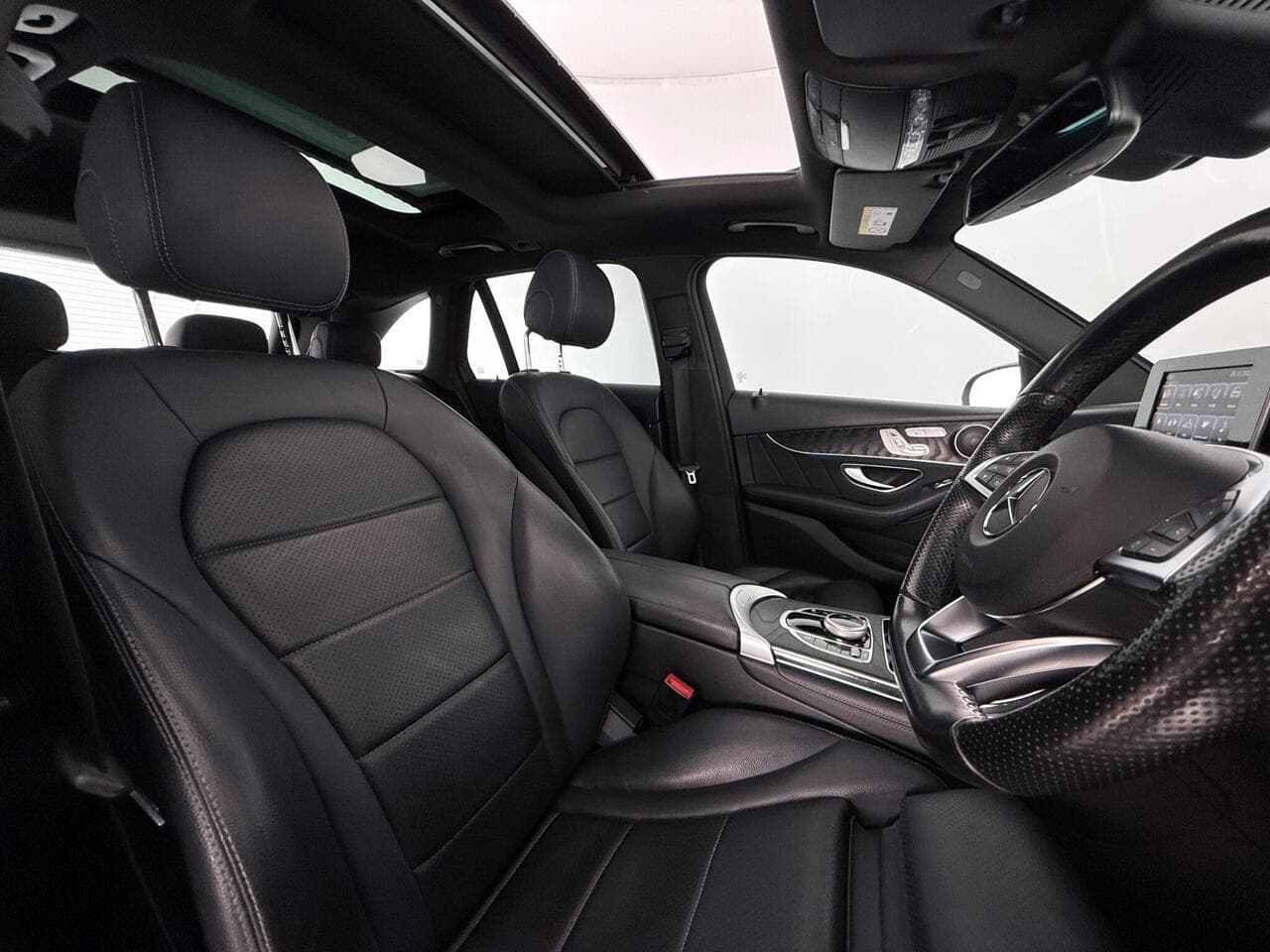 Mercedes-Benz GLC thumbnail Seat Driver