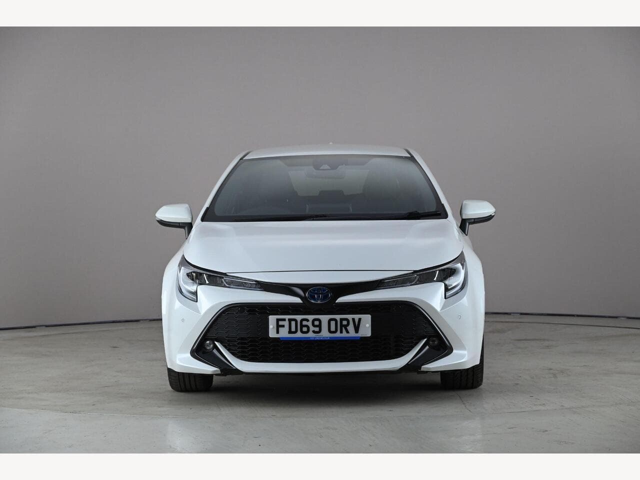 Toyota Corolla thumbnail Front