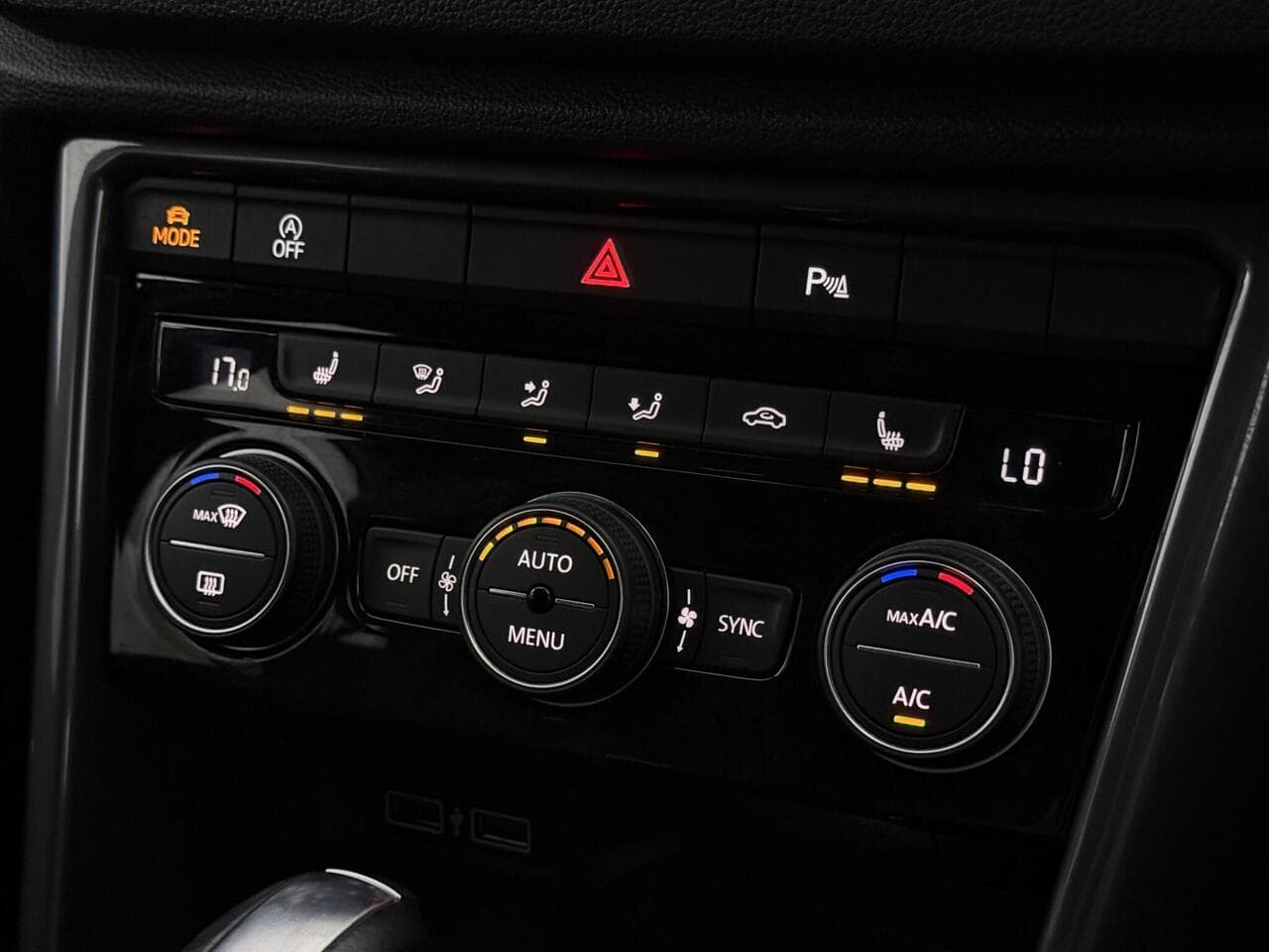Volkswagen T-Roc thumbnail Misc Controls
