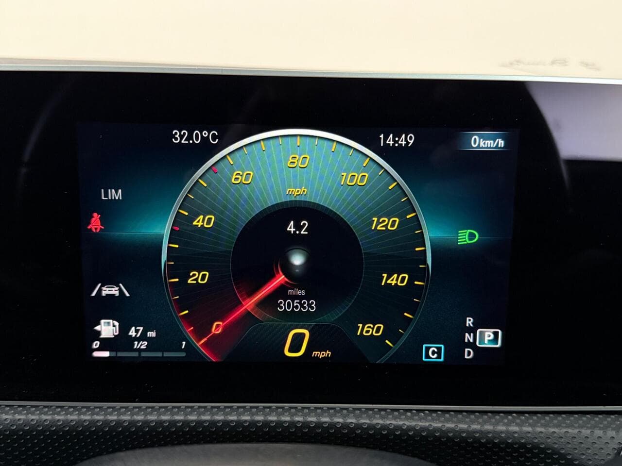 Mercedes-Benz A Class thumbnail Driver Instruments