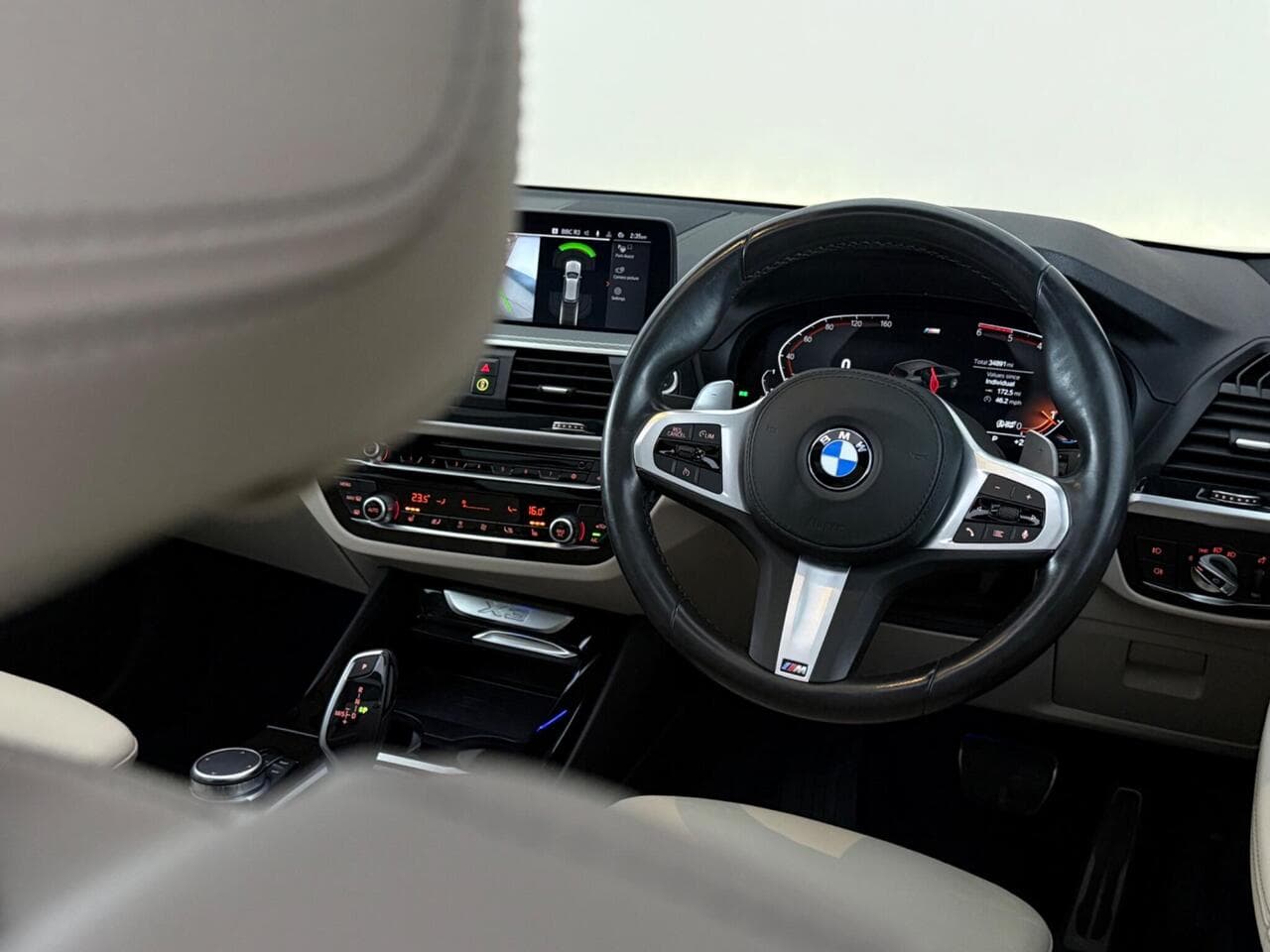 BMW X3 thumbnail Interior Front
