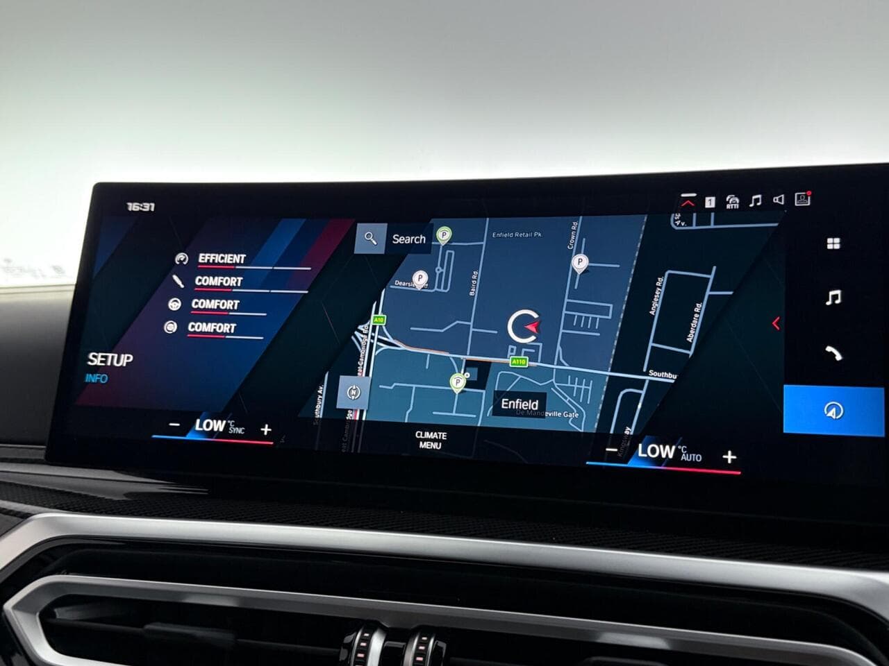 BMW M3 thumbnail Infotainment System