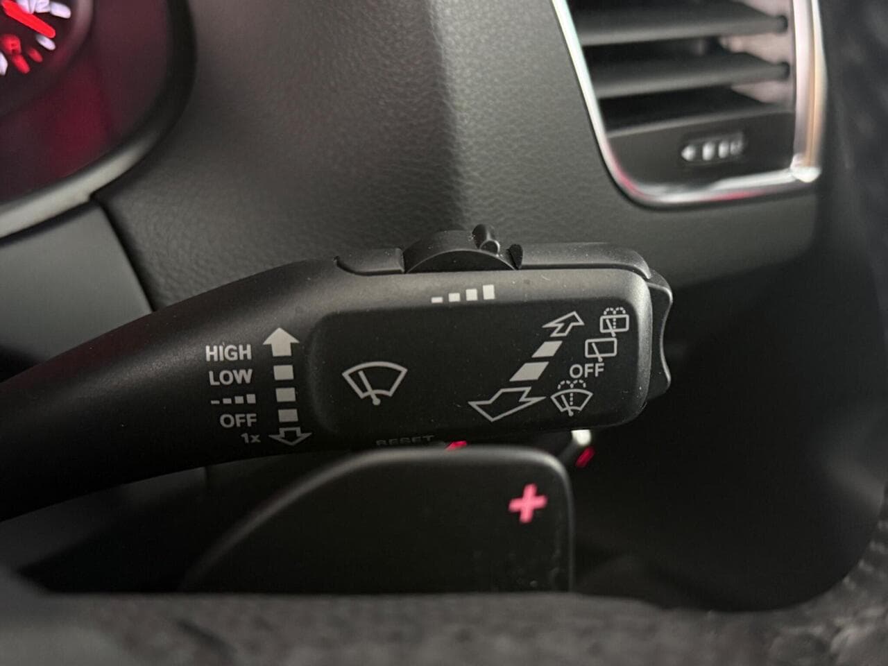 Audi Q5 thumbnail Misc Controls