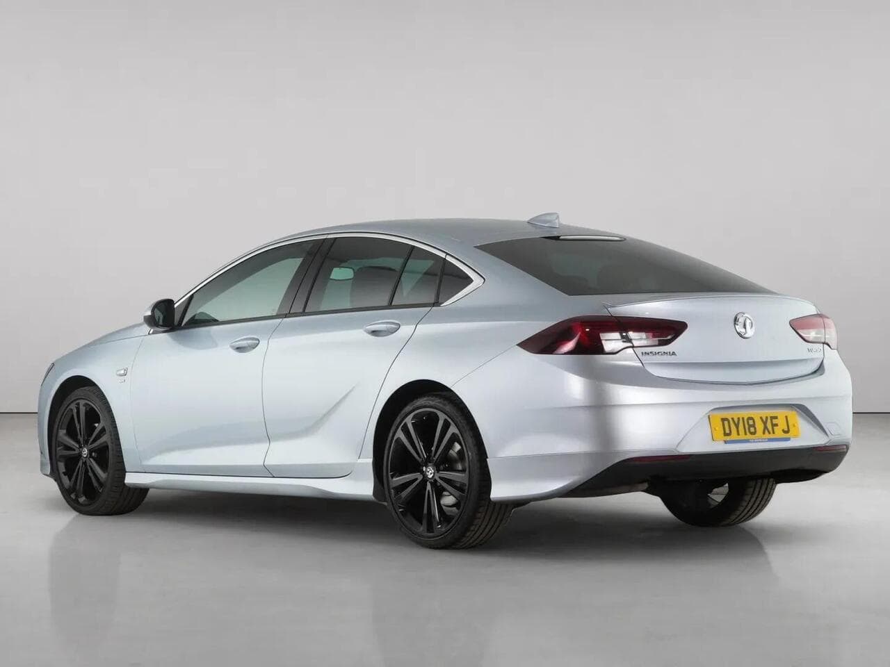 Vauxhall Insignia thumbnail Rear Left