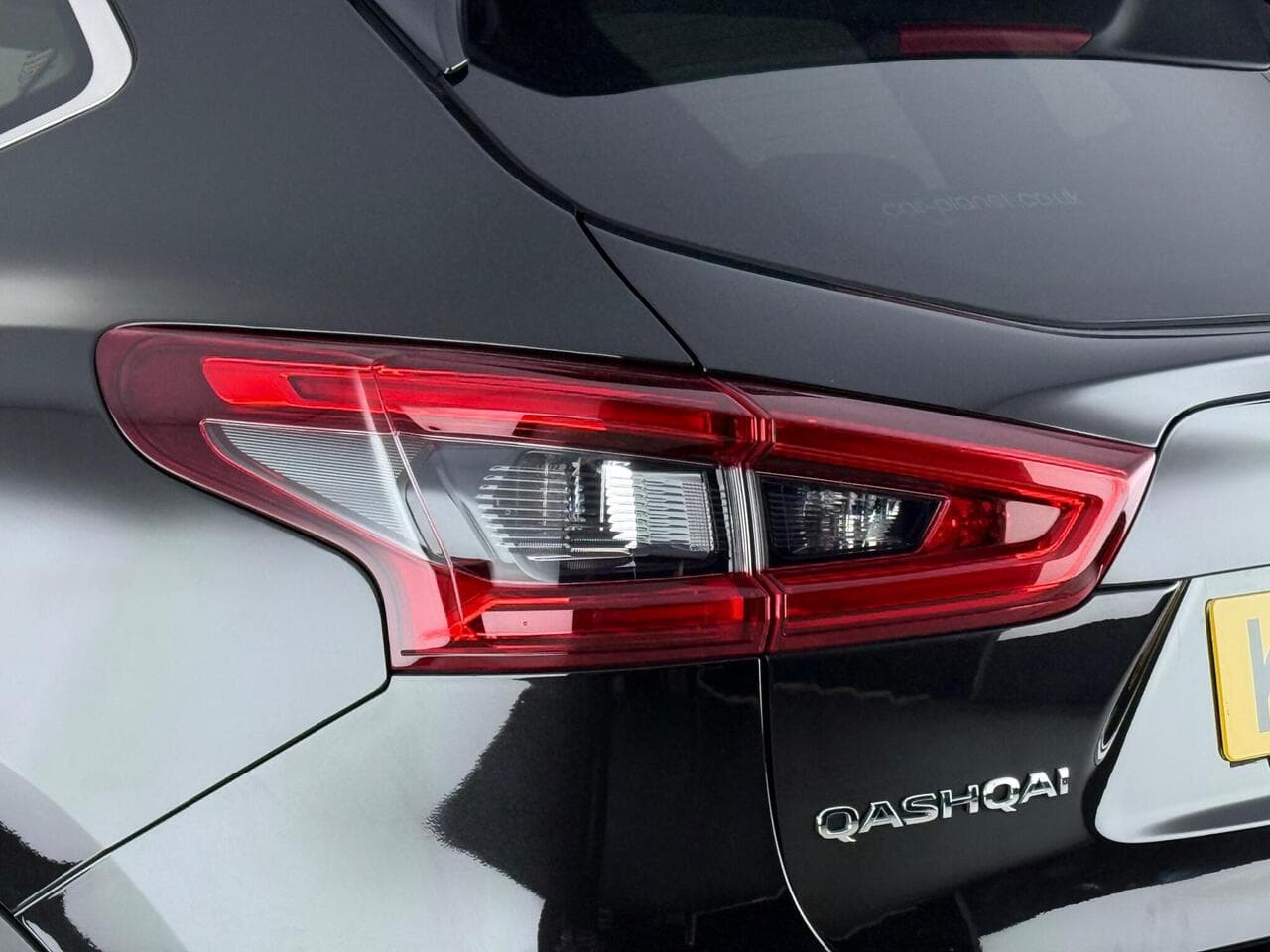 Nissan Qashqai thumbnail Lights Rear