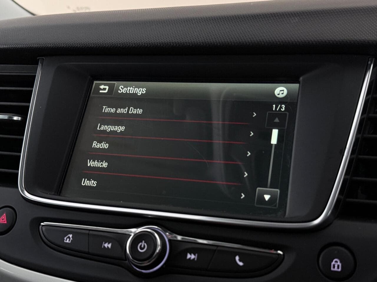 Vauxhall Crossland X thumbnail Infotainment System