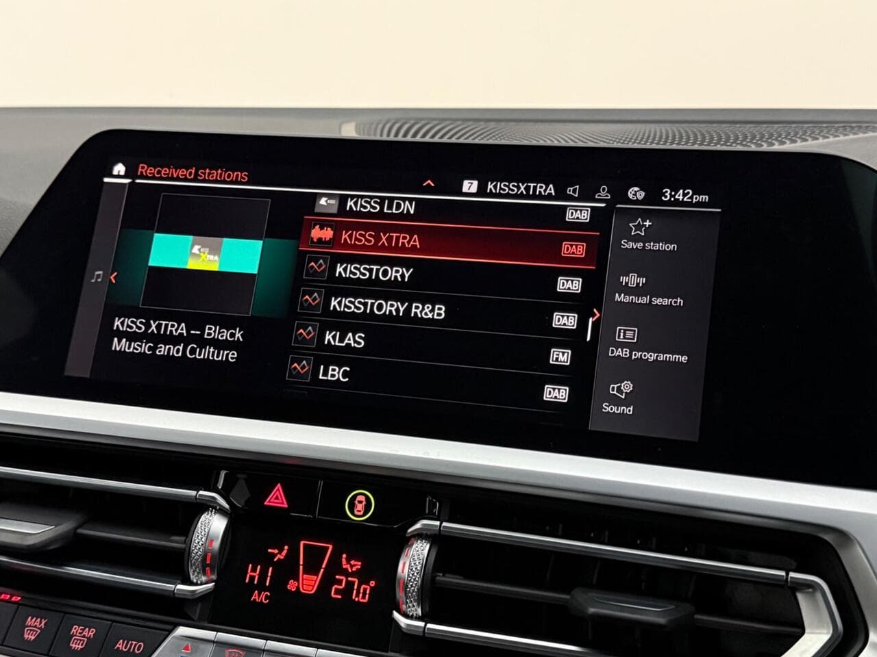 BMW 3 Series thumbnail Infotainment System