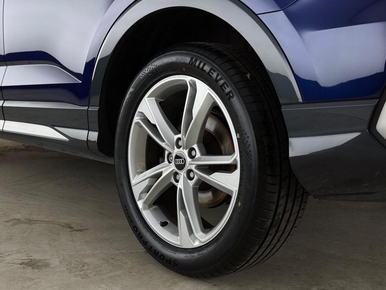 Audi Q3 thumbnail Wheel