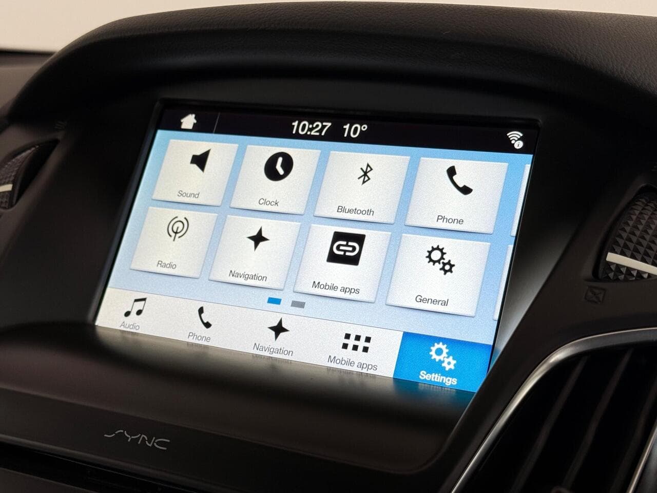 Ford Focus thumbnail Infotainment System