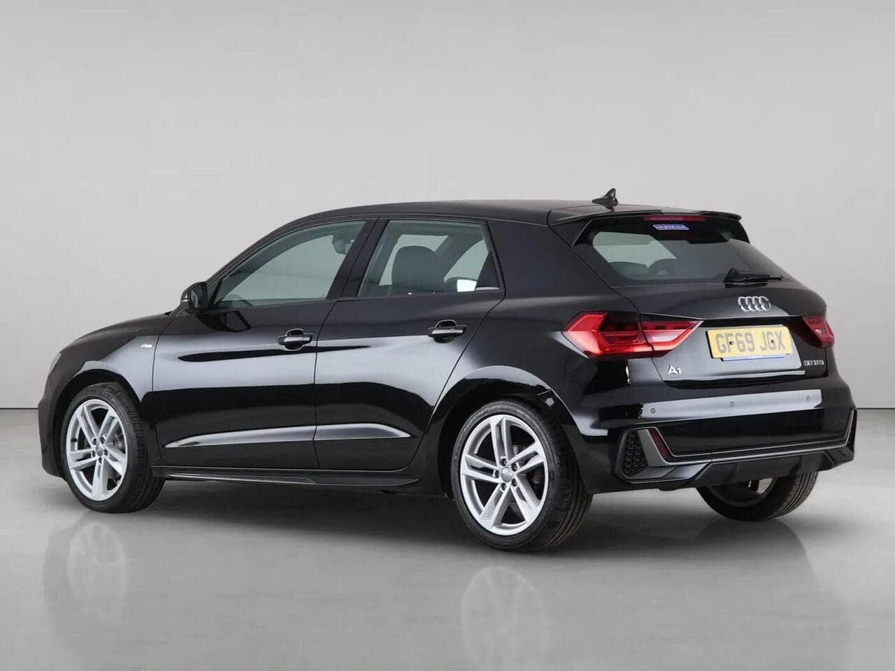 Audi A1 thumbnail Rear Left