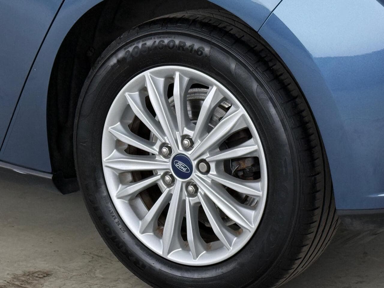 Ford Focus thumbnail Wheel