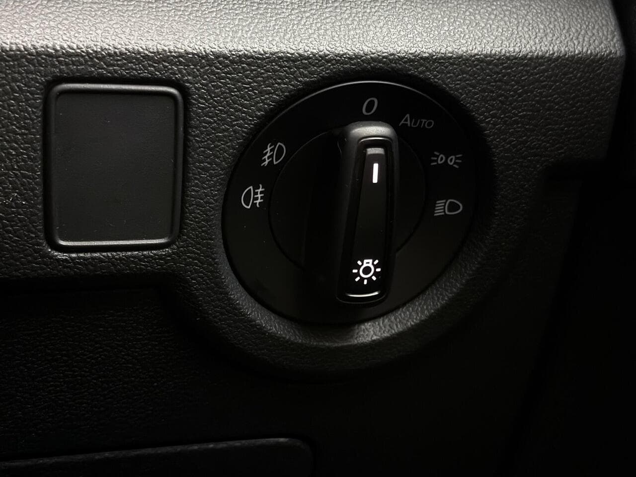 Volkswagen T-Cross thumbnail Misc Controls