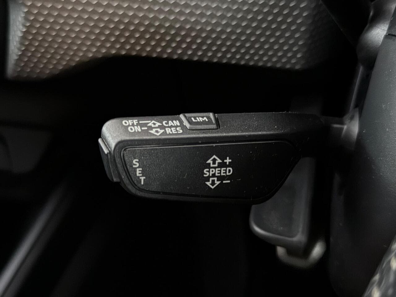 Audi A1 thumbnail Misc Controls