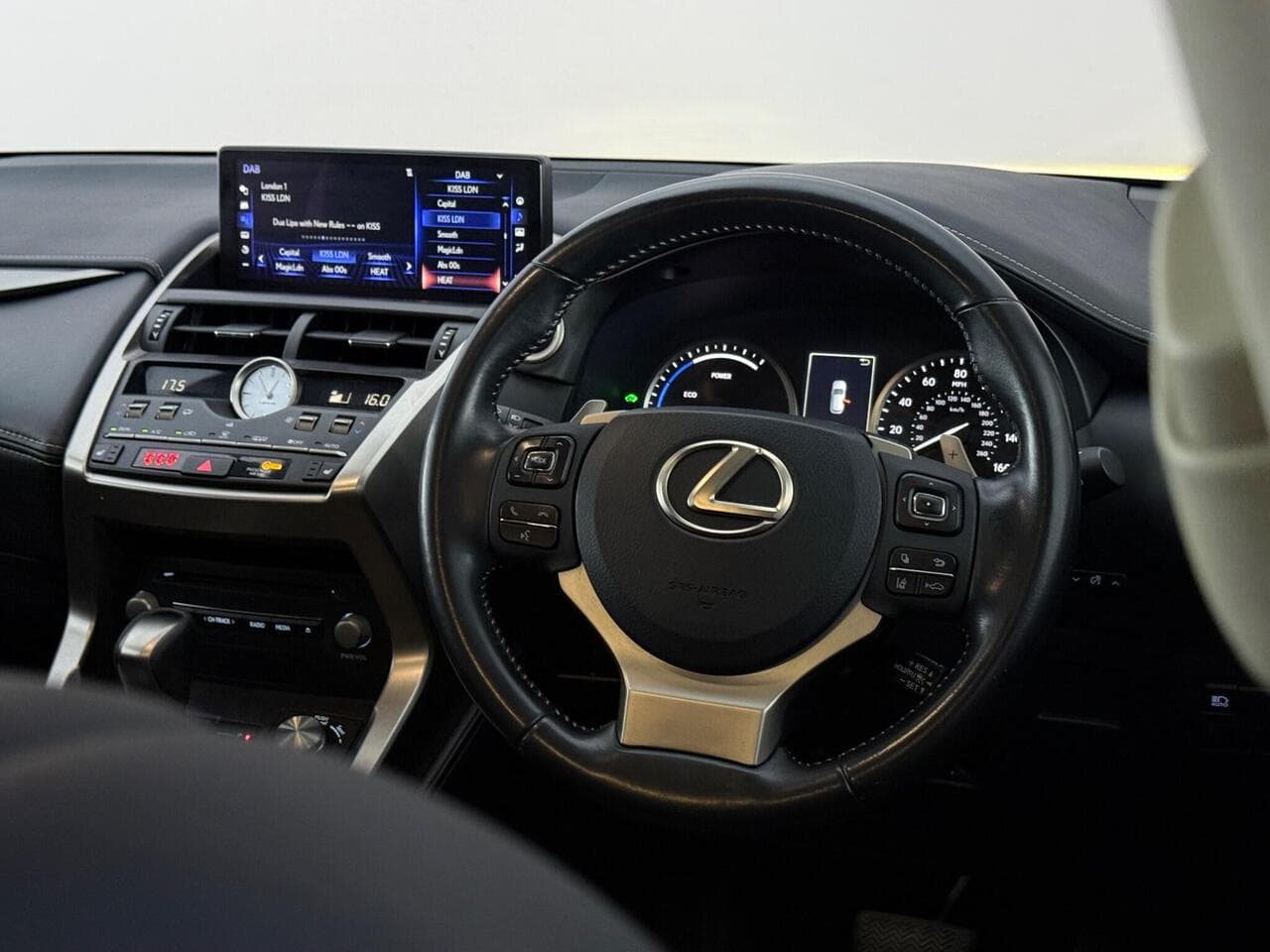 Lexus NX thumbnail Steering Wheel