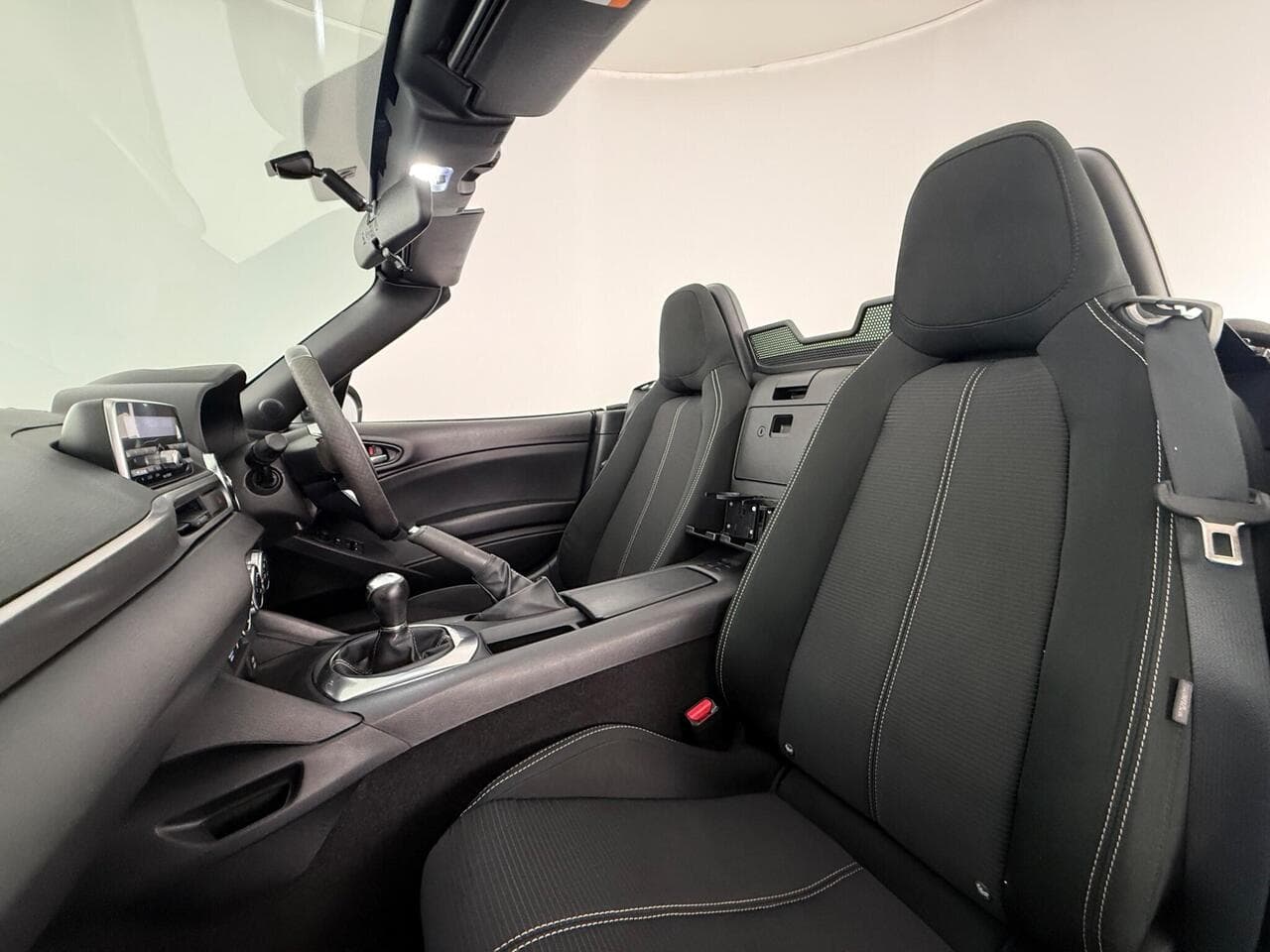 Fiat 124 Spider thumbnail Seat Front Passenger