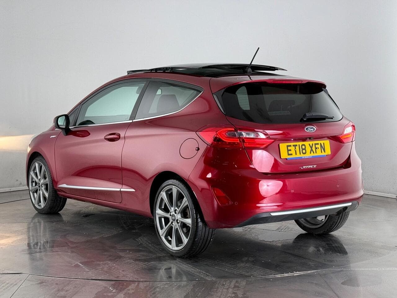Ford Fiesta thumbnail Rear Left