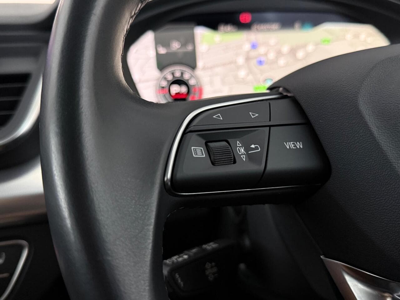 Audi Q5 thumbnail Misc Controls