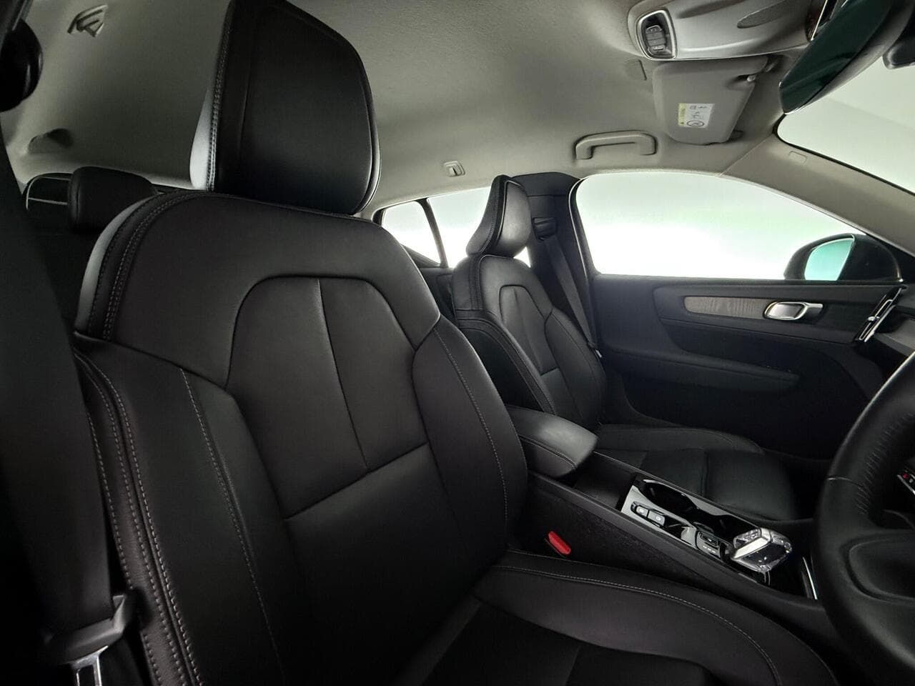 Volvo XC40 thumbnail Seat Driver