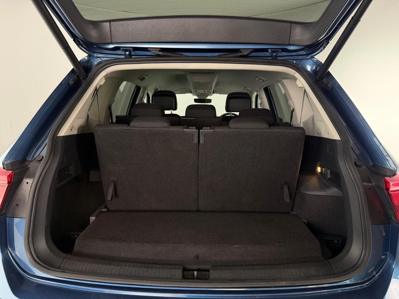 Volkswagen Tiguan Allspace thumbnail Boot