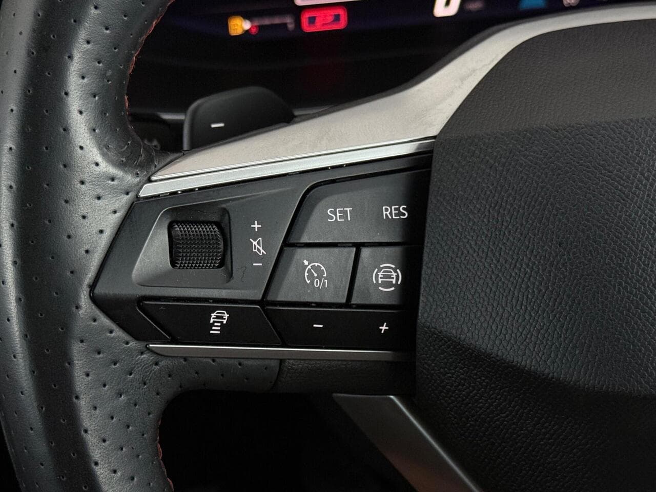 SEAT Leon thumbnail Misc Controls