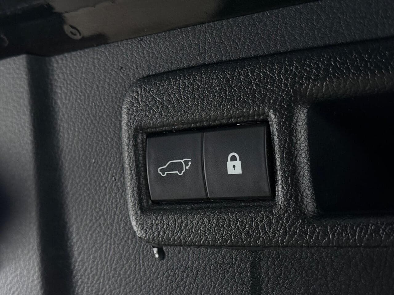 Lexus NX thumbnail Misc Controls