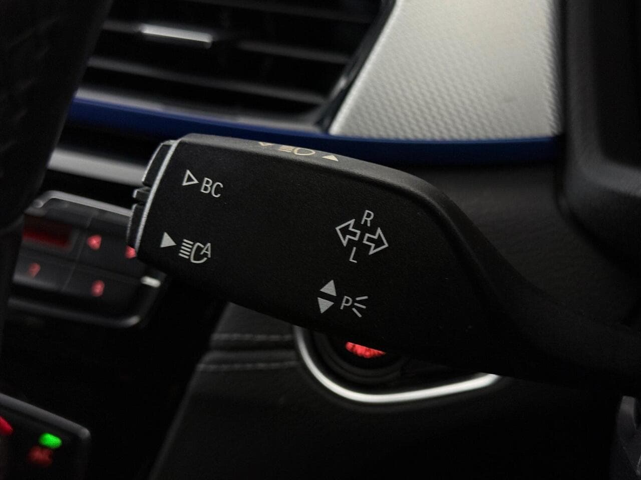 BMW X2 thumbnail Misc Controls