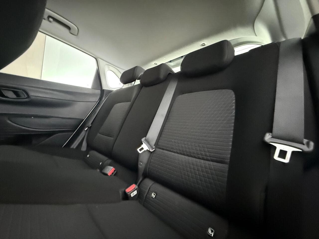 Hyundai i20 thumbnail Seats Rear