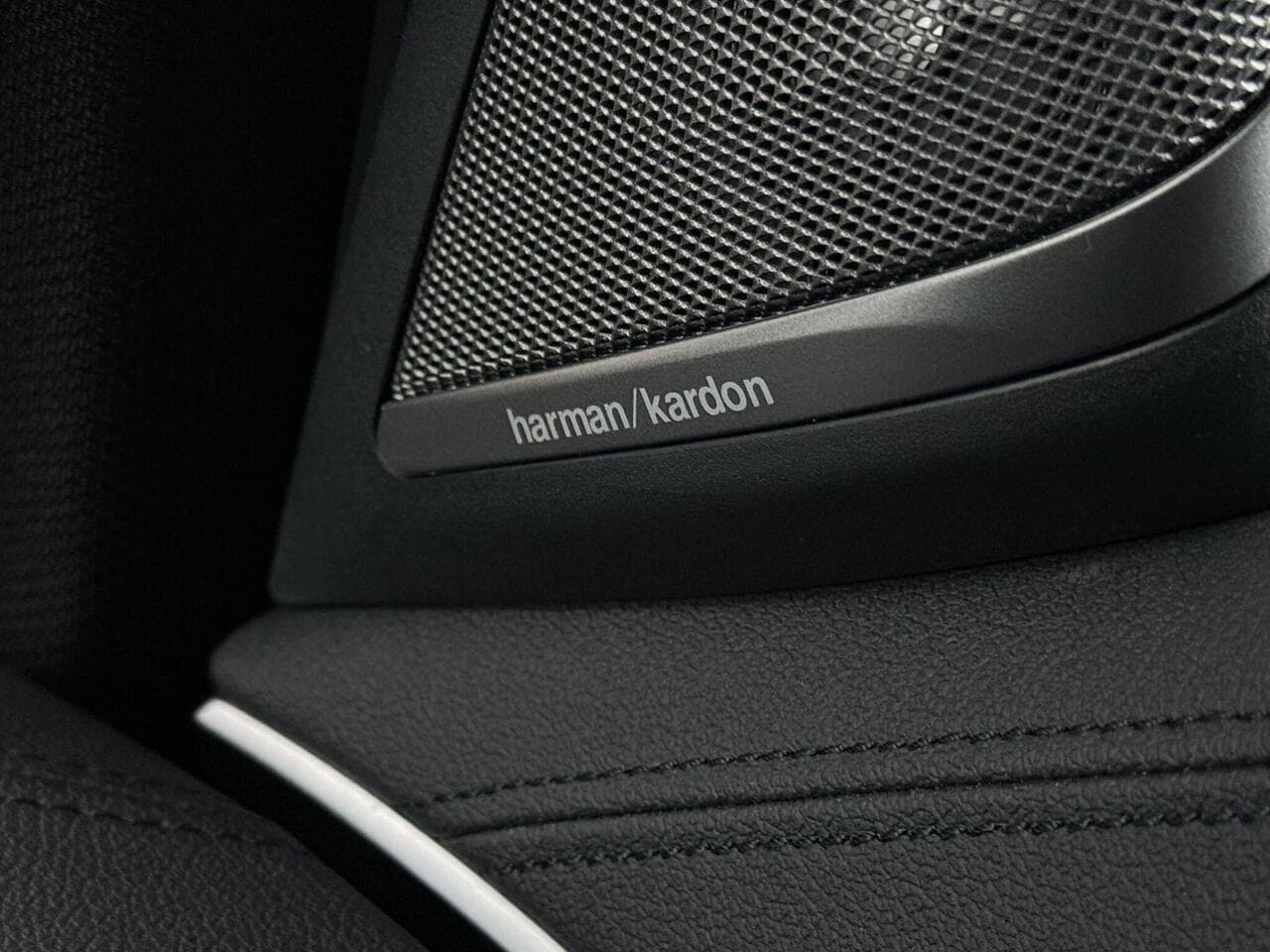 BMW 5 Series thumbnail Misc Controls