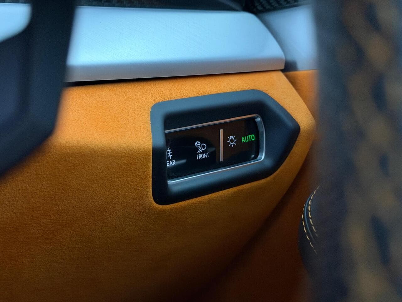 Lamborghini Urus thumbnail Misc Controls