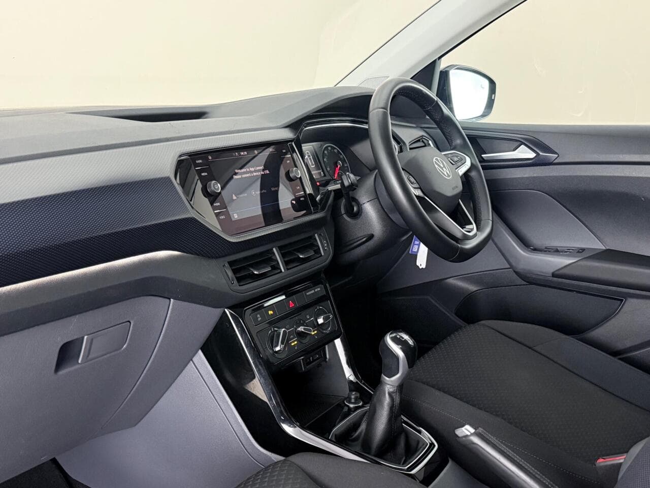 Volkswagen T-Cross thumbnail Interior Front