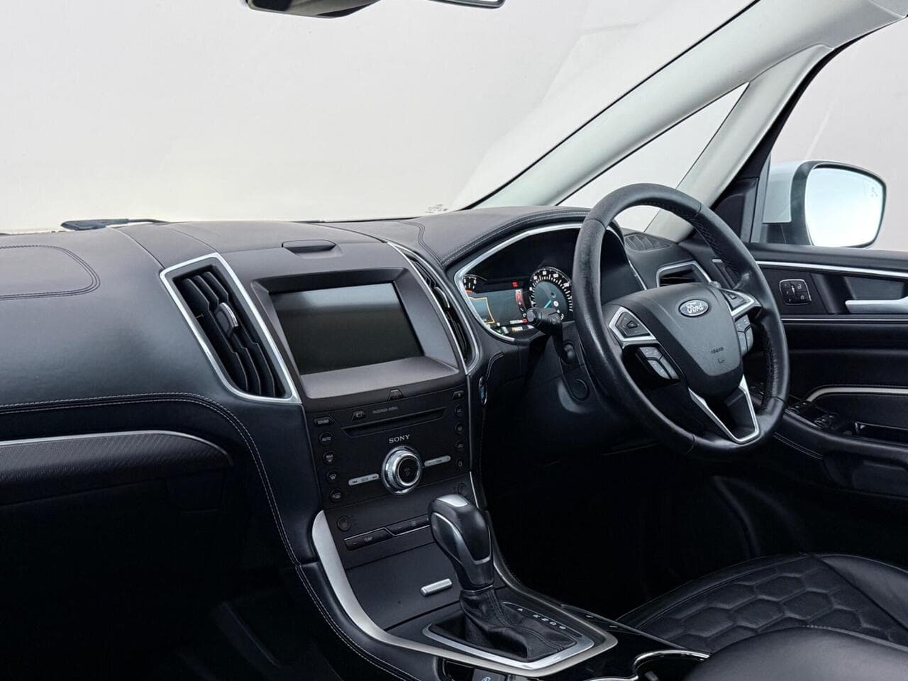 Ford S-Max thumbnail Interior Front