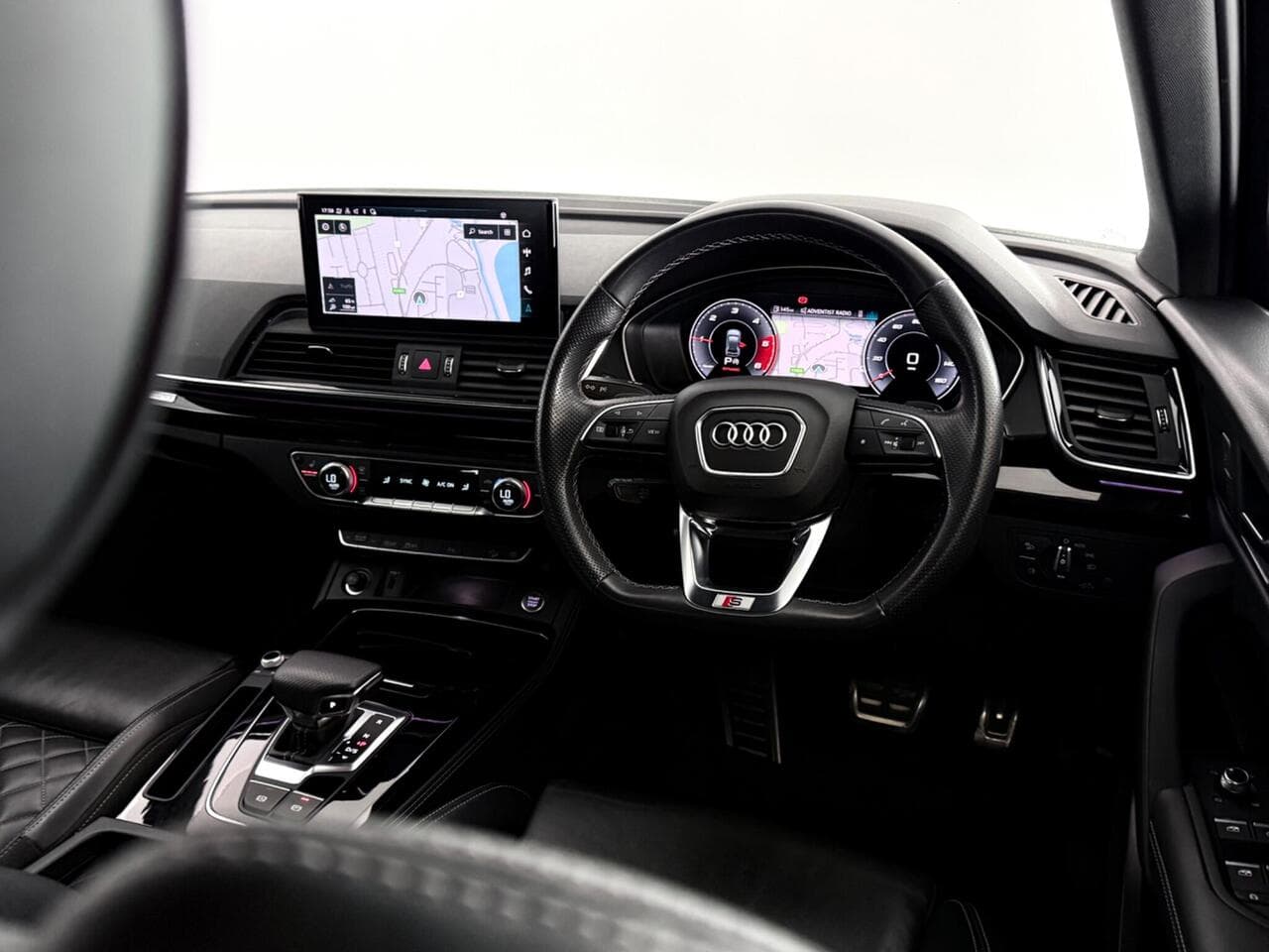 Audi Q5 thumbnail Steering Wheel
