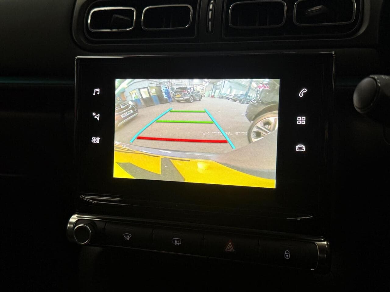 Citroen C3 thumbnail Infotainment System