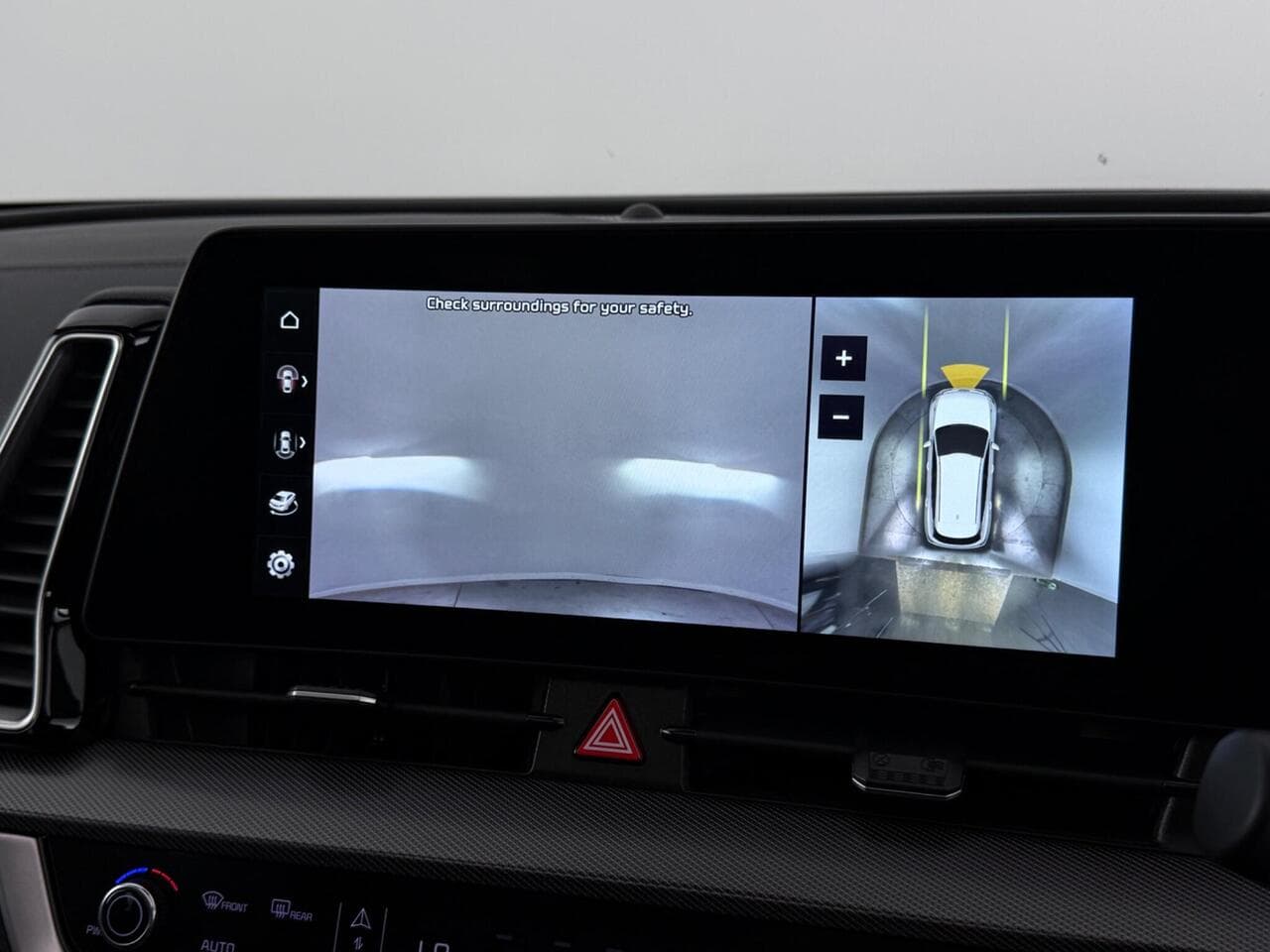 Kia Sportage thumbnail Infotainment System