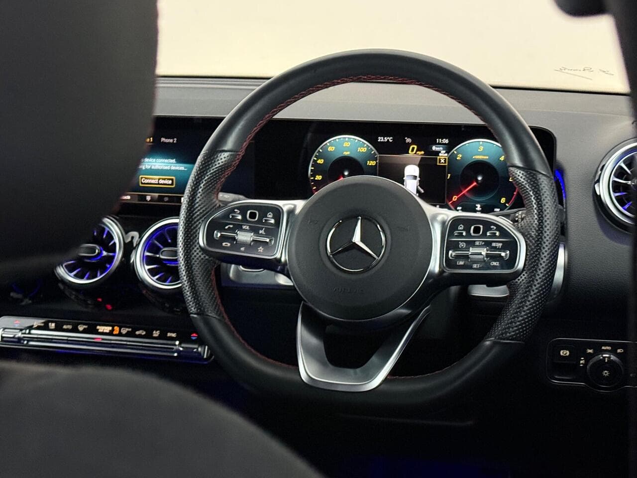 Mercedes-Benz GLB thumbnail Steering Wheel