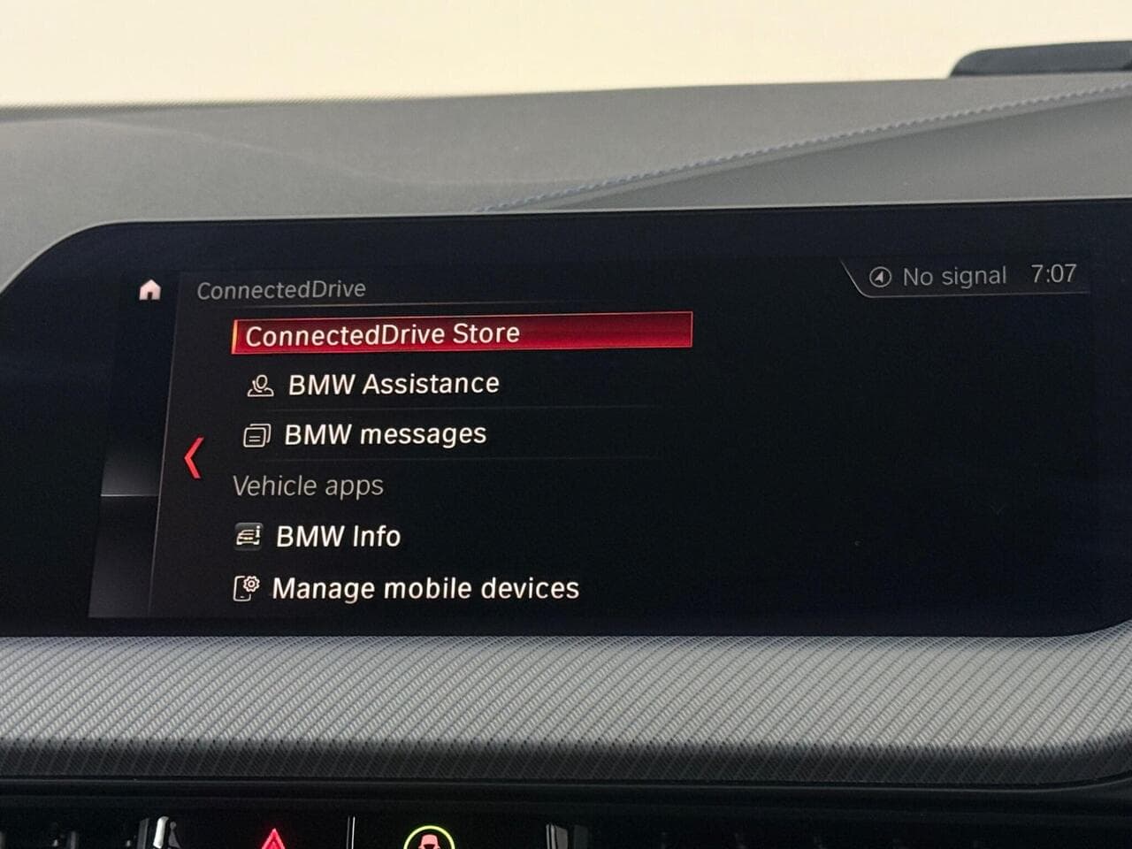BMW 1 Series thumbnail Infotainment System