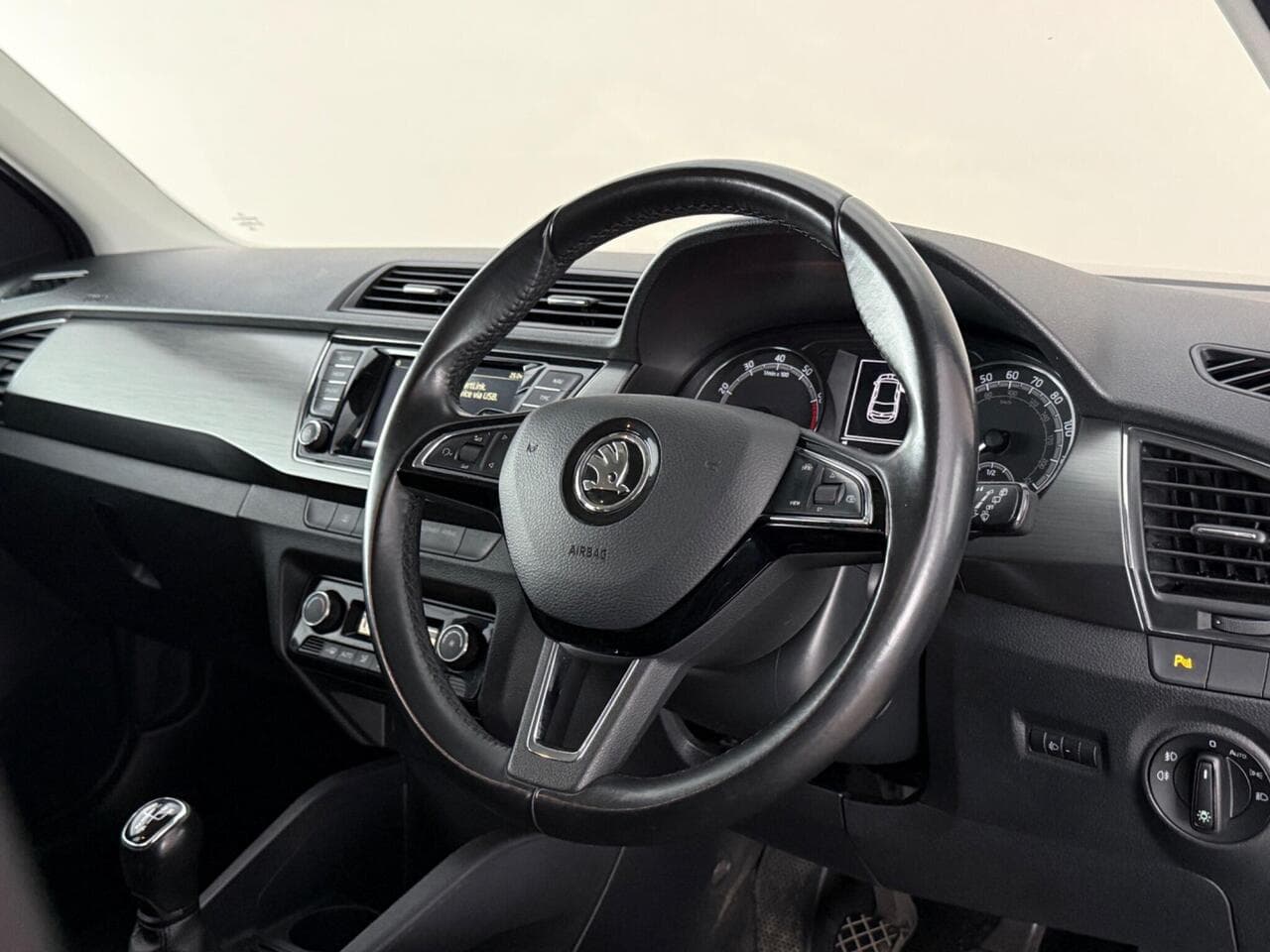 Skoda Fabia thumbnail Steering Wheel
