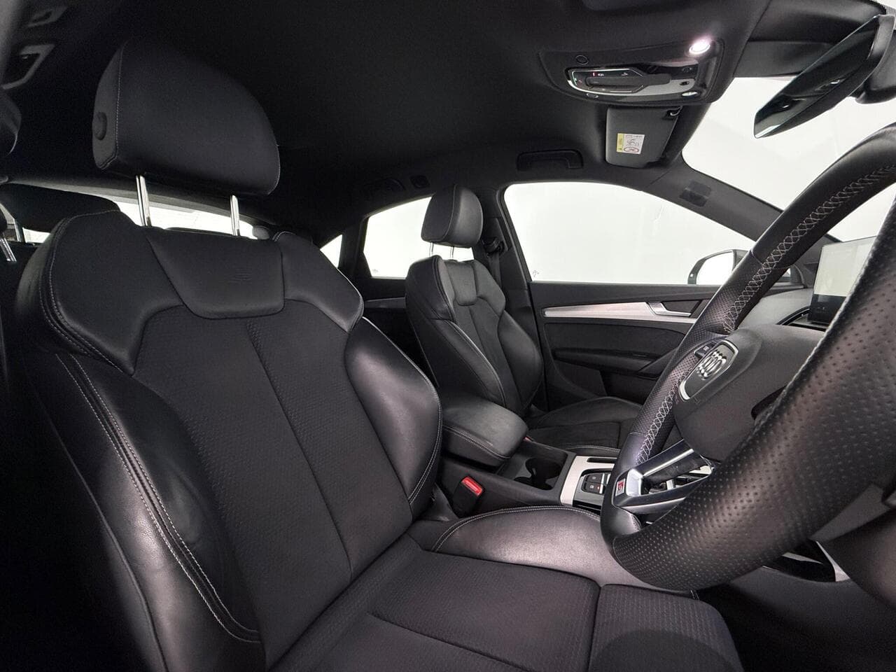 Audi Q5 thumbnail Seat Driver