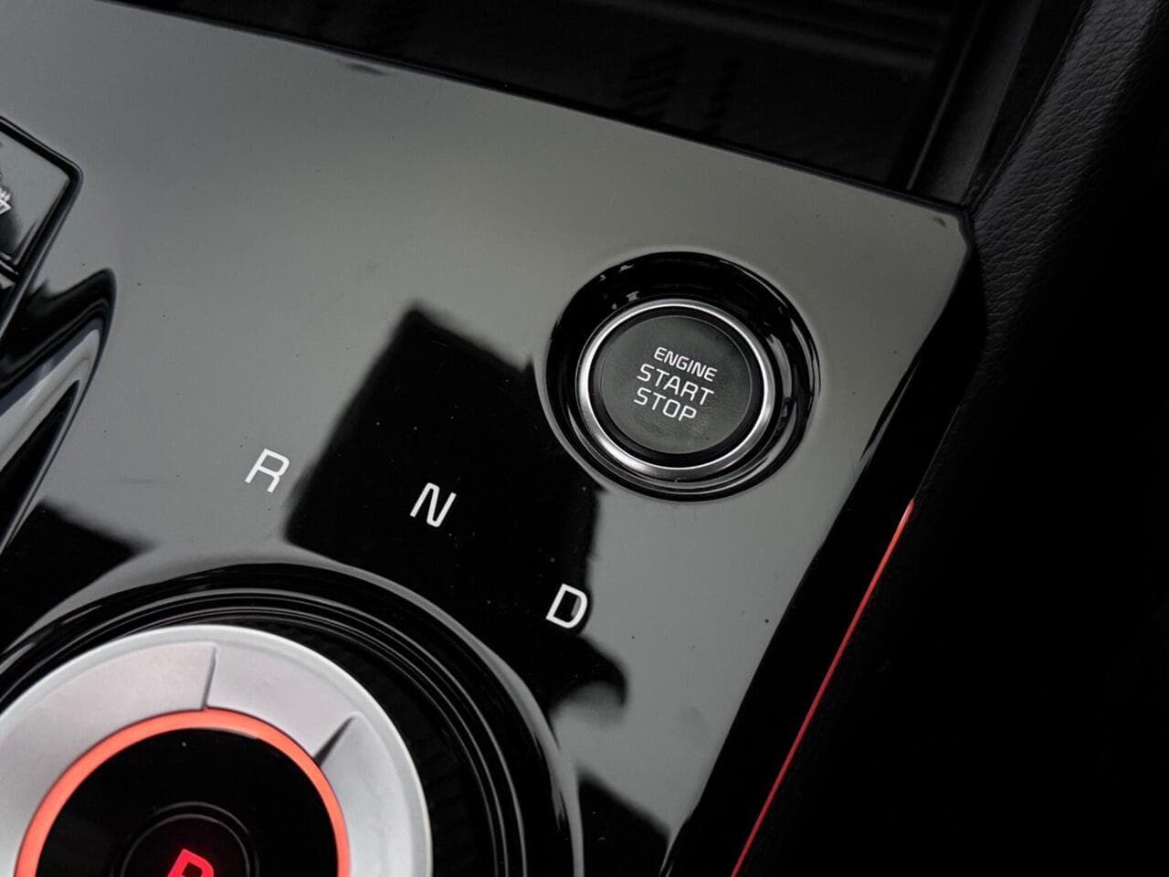 Kia Sportage thumbnail Misc Controls