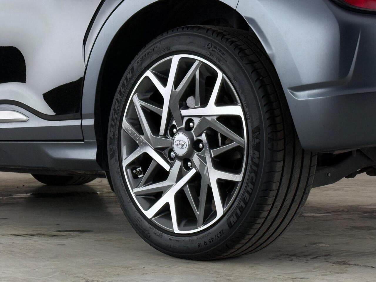 Hyundai KONA thumbnail Wheel