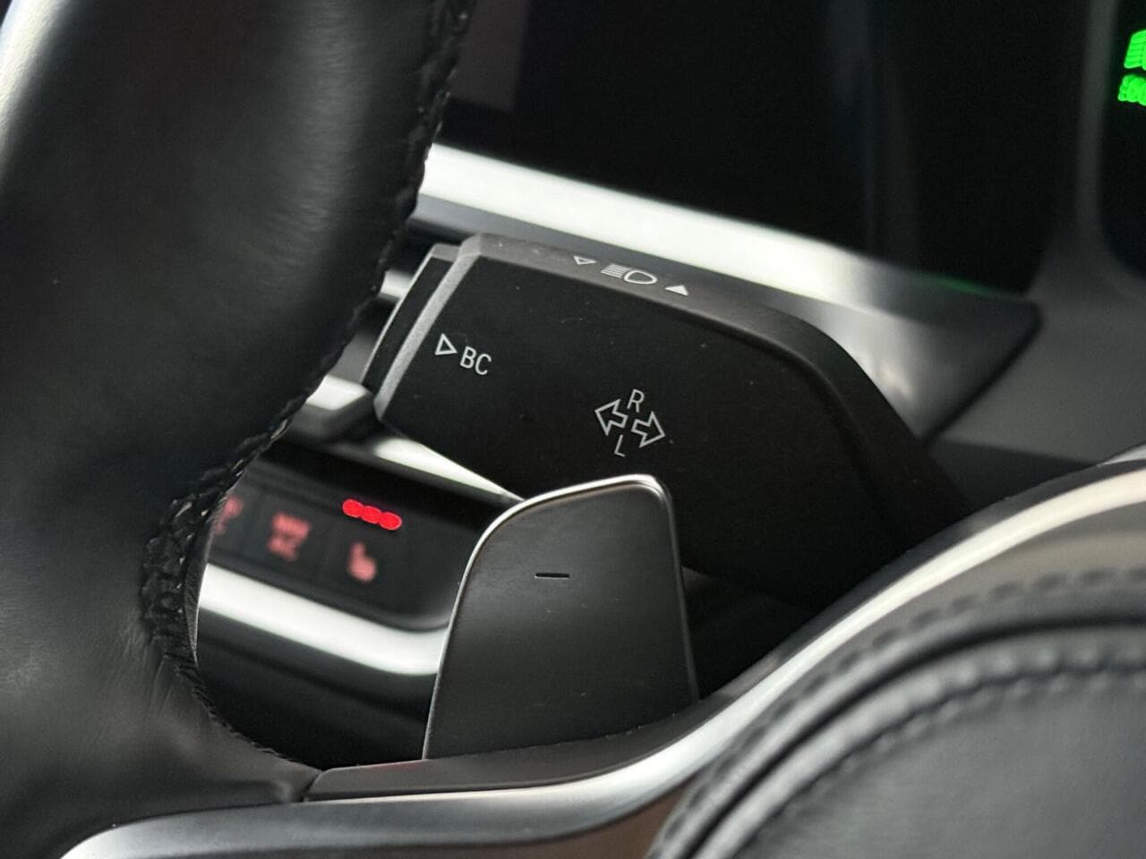 BMW 3 Series thumbnail Misc Controls