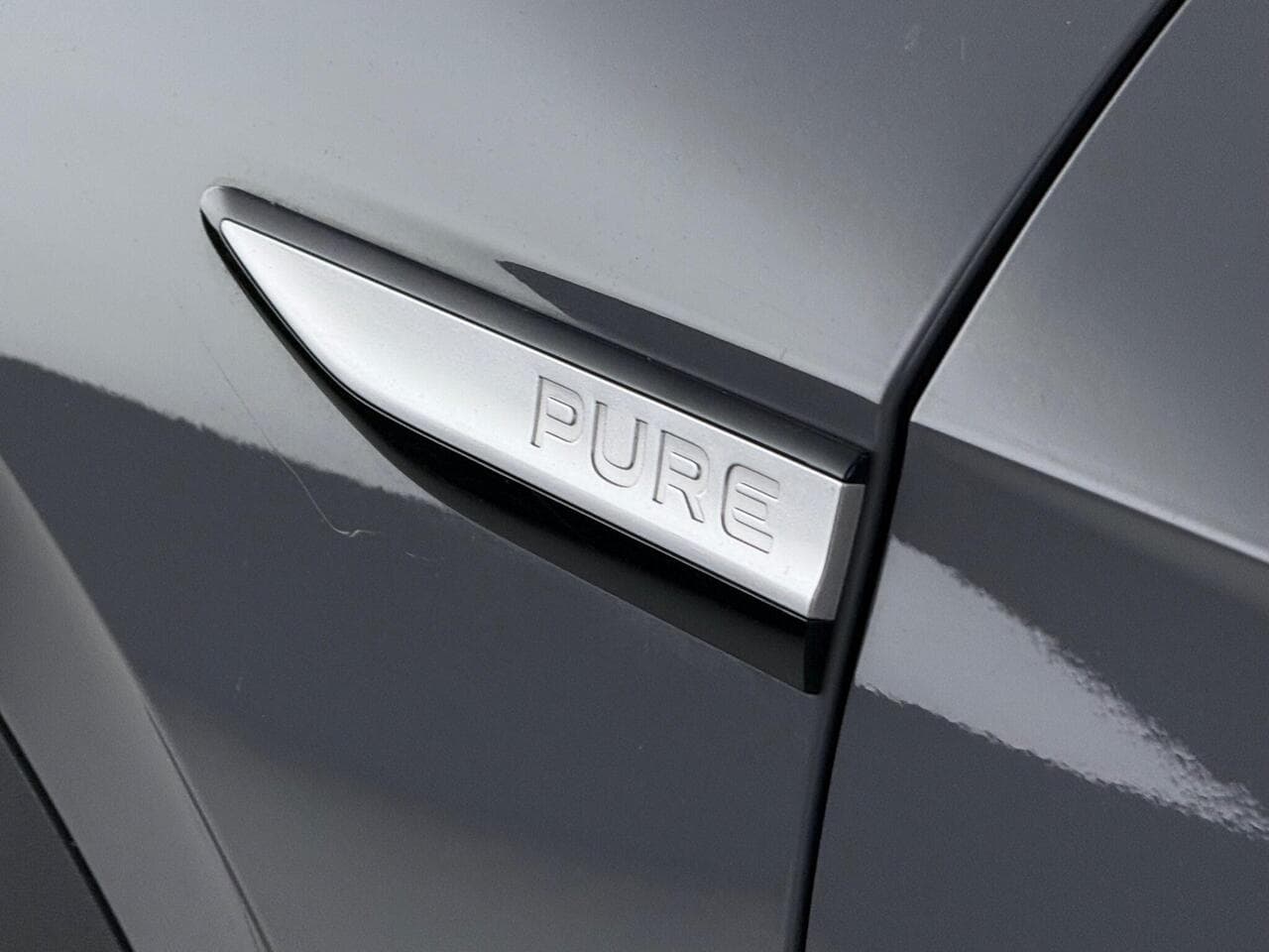 Volkswagen ID.4 thumbnail Badge Exterior
