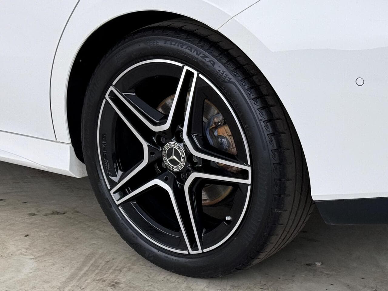 Mercedes-Benz CLA thumbnail Wheel