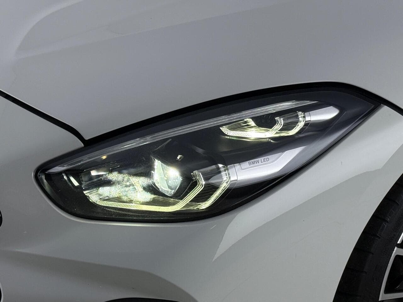 BMW Z4 thumbnail Lights Front