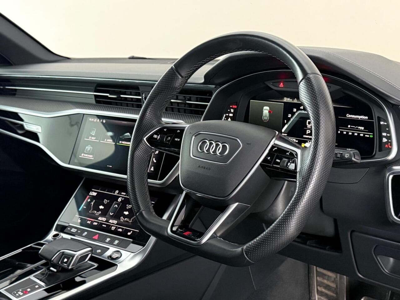 Audi A6 Avant thumbnail Steering Wheel