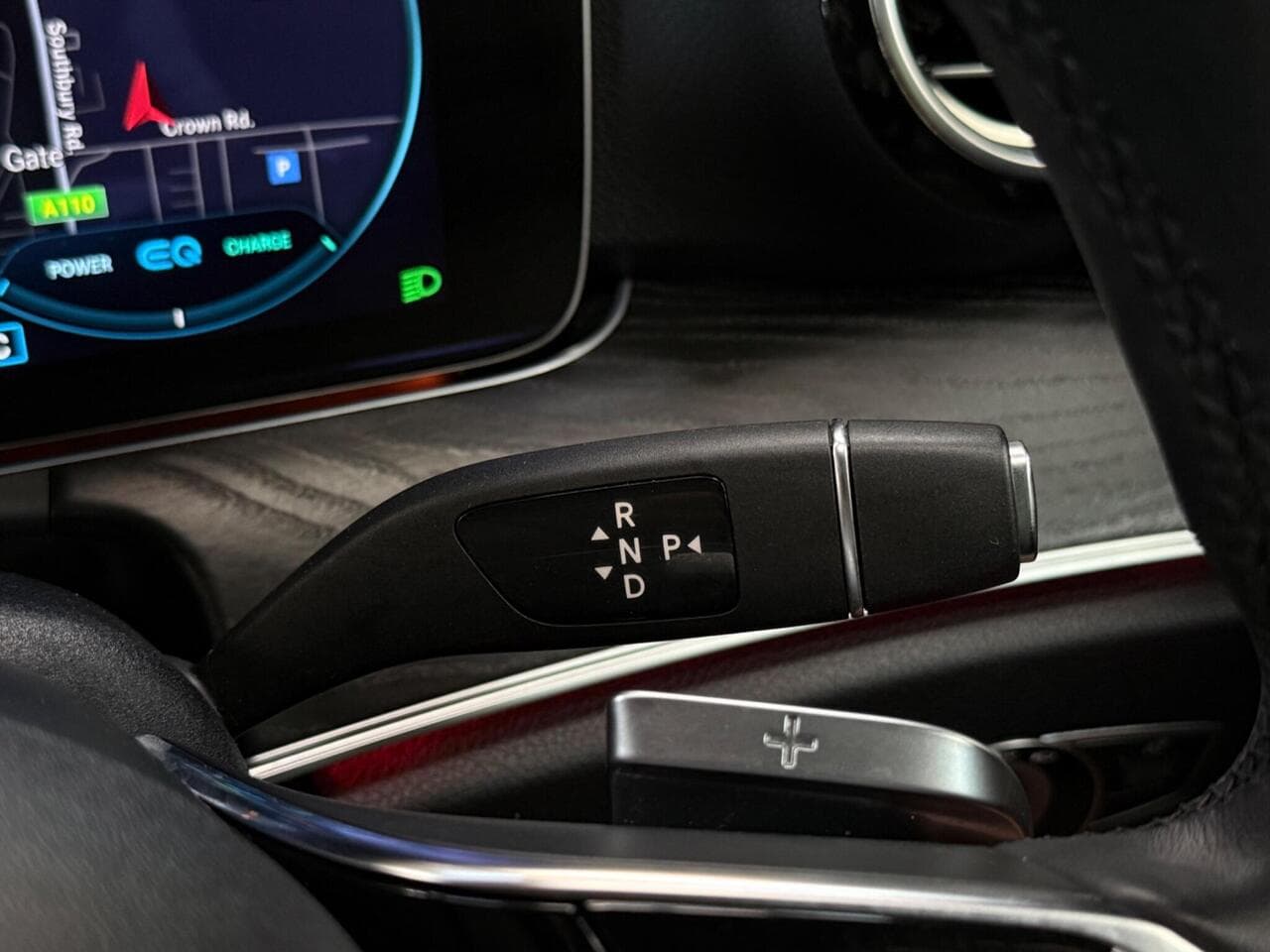 Mercedes-Benz E Class thumbnail Misc Controls