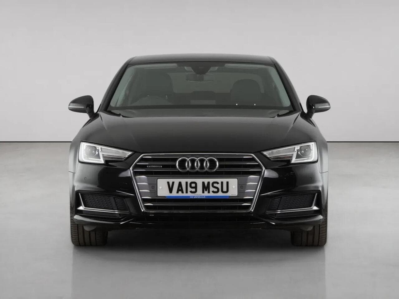 Audi A4 thumbnail Front