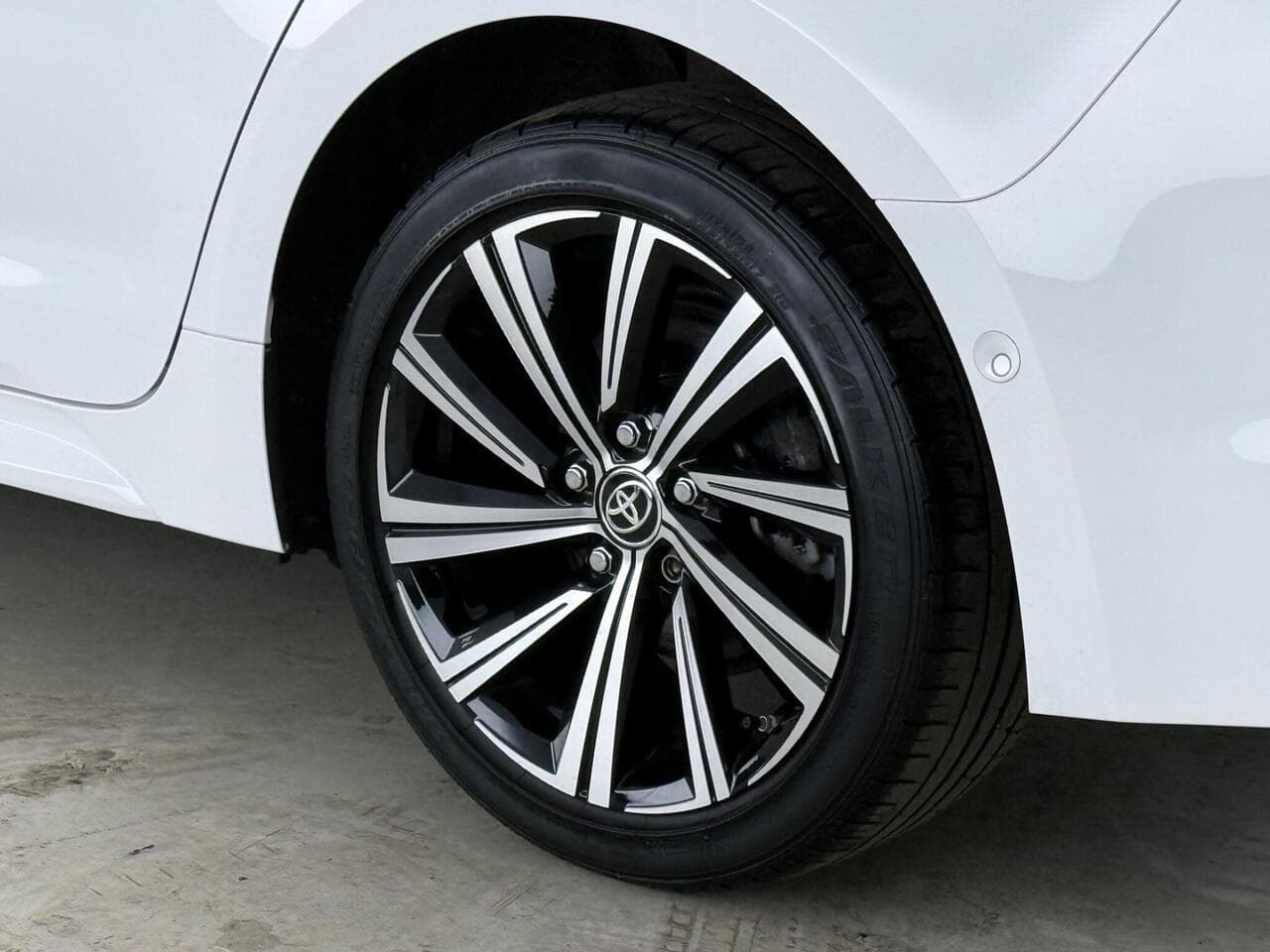 Toyota Corolla thumbnail Wheel